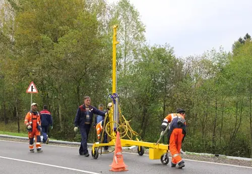 Дорожная сваебойная установка